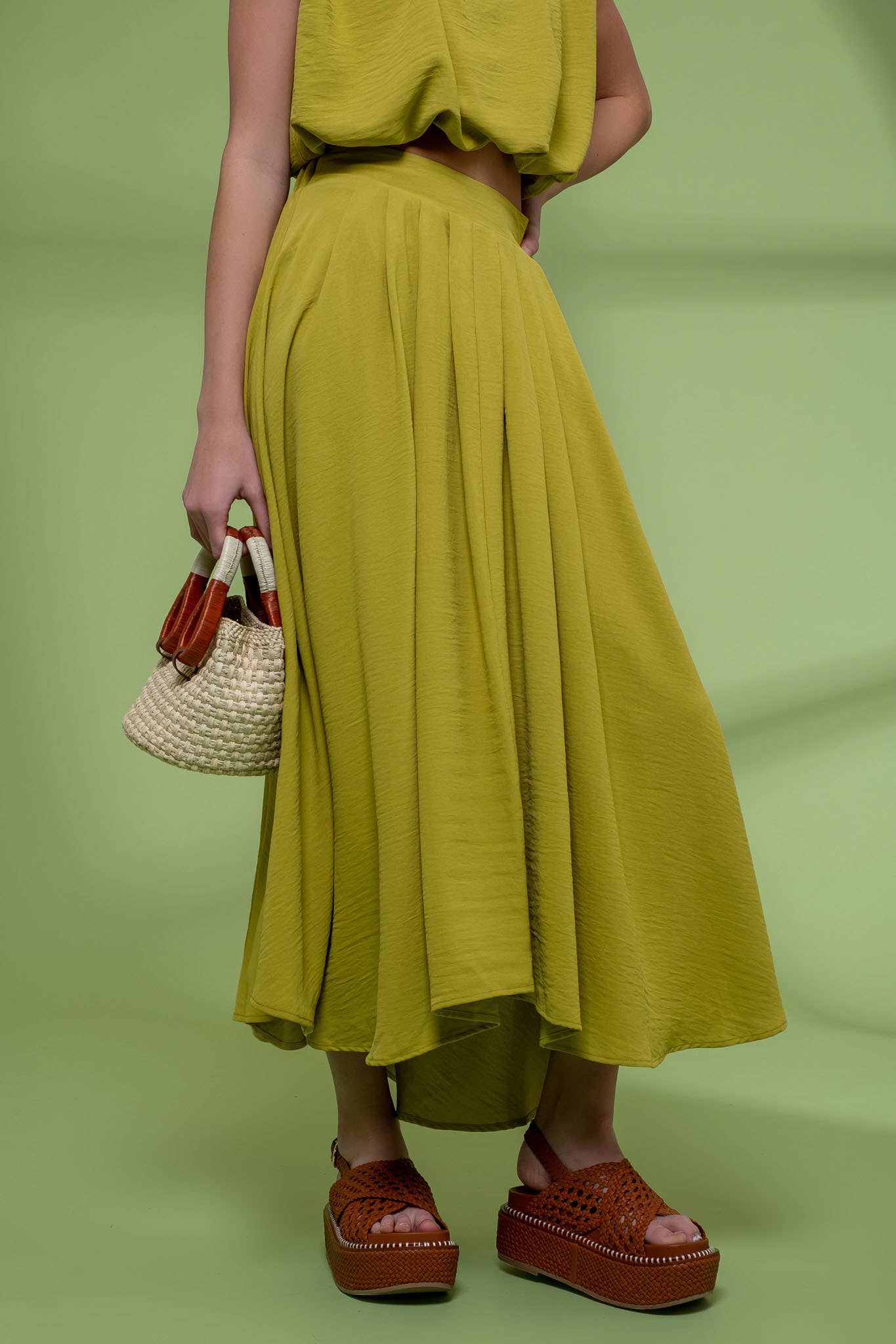 BOX PLEATED MIDI SKIRT: KIWI