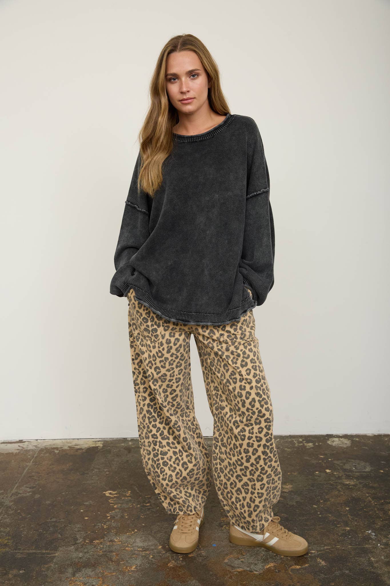 LEOPARD PRINT DRAWSTRING BARREL PANTS : BROWN