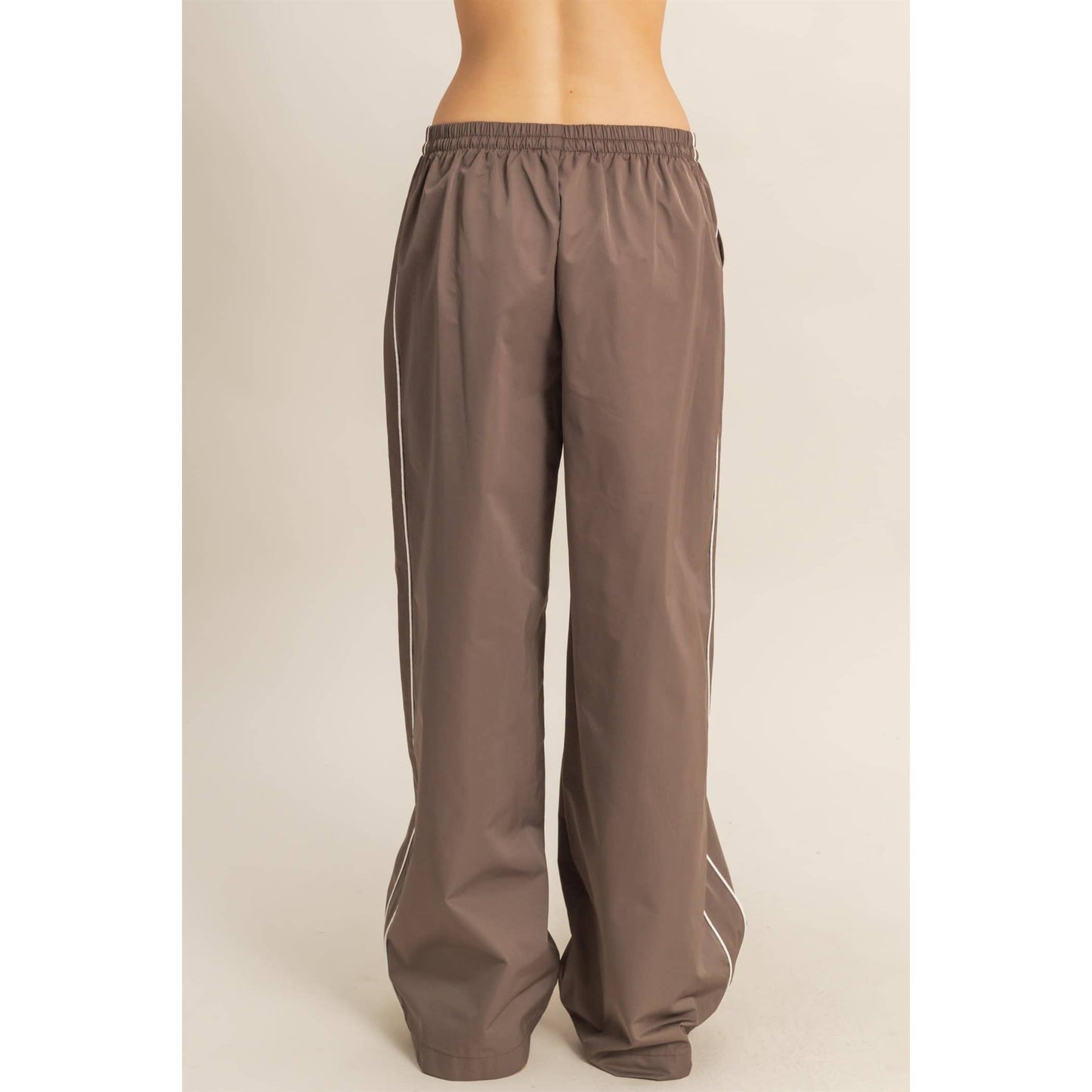 Wide-Leg Pants With Contrast Piping Detail:COCOA