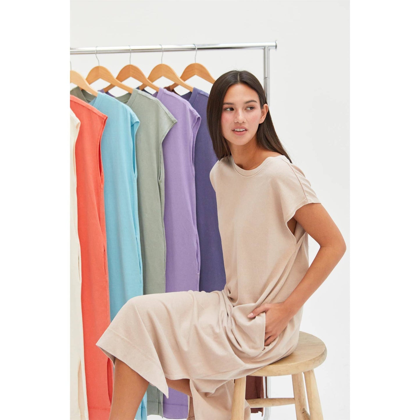 Casual Sleeveless Midi Dress With Pockets-Cream